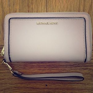 Michael Kors Jet Set Wristlet, Wallet, Phone Case